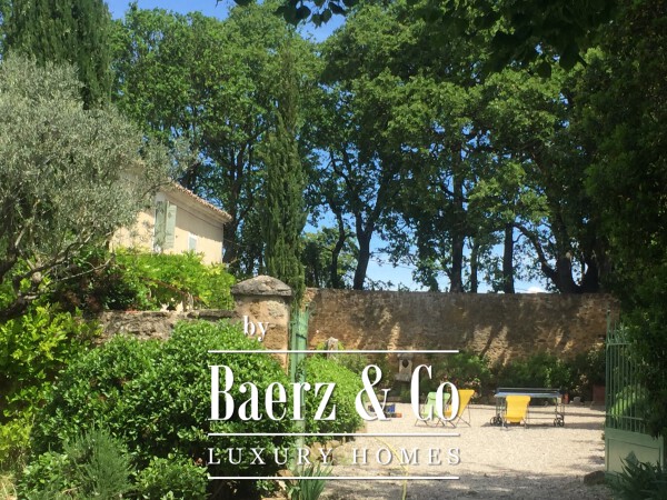 photo 29 Historic manor house overlooking Mont Ventoux