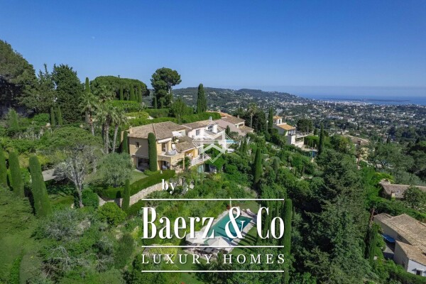 photo 2 Rare - walking distance from the village