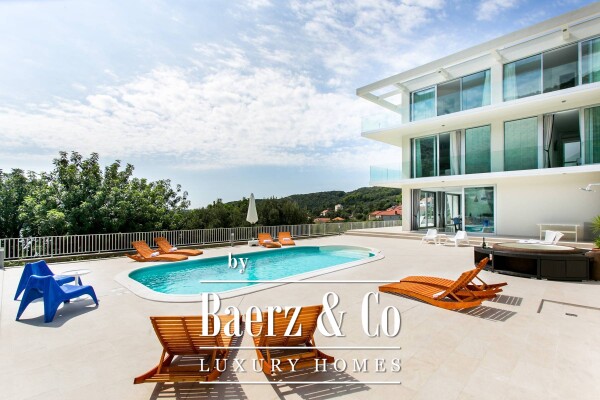photo 1 Dubrovnik, Zaton - urban villa 415 m2 with pool and sea view