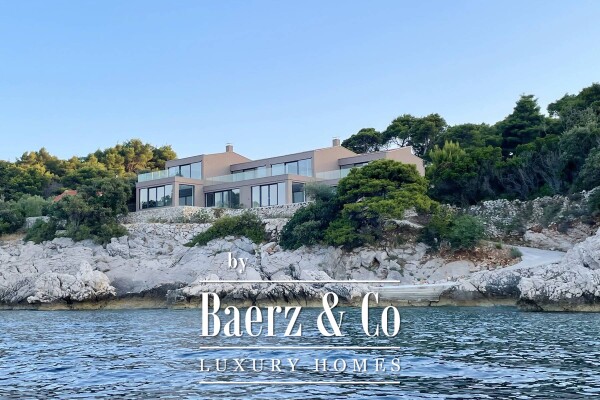 photo 1 Dubrovnik archipelago, luxury villa 233 m2 on the seafront with pool
