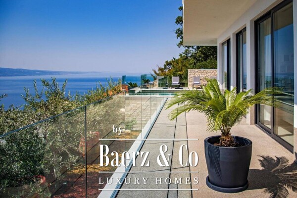 photo 14 Omis, luxury villa with pool and panoramic view