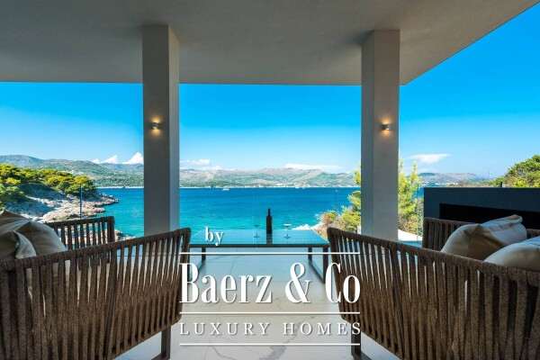 photo 3 Dubrovnik archipelago, extraordinary seafront villa with swimming pool