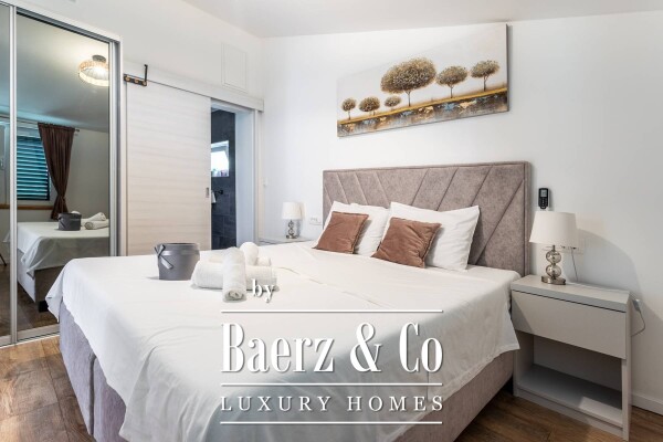 photo 22 Split, Jesenice, Beautiful authentic villa with a sea view