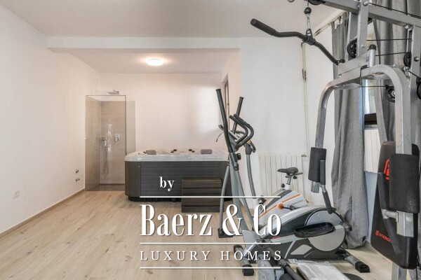 photo 13 Pula, apartment house with a swimming pool on a landscaped garden, 350 m from the sea