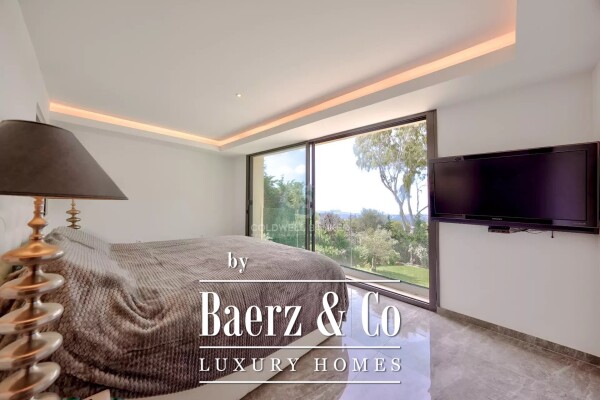 photo 12 Contemporary villa with Seaview