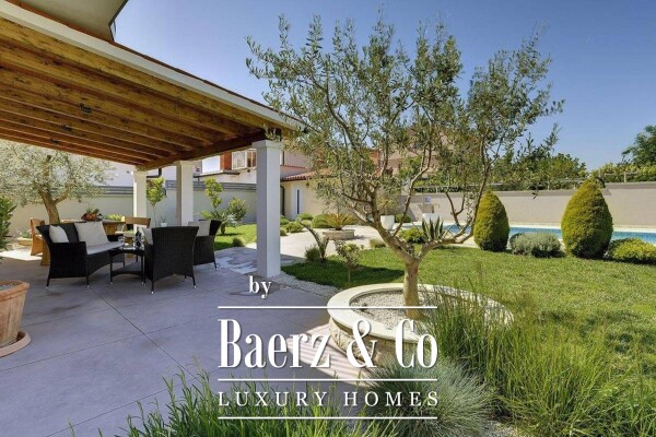 photo 9 Medulin, fully equipped villa, NKP 350m2