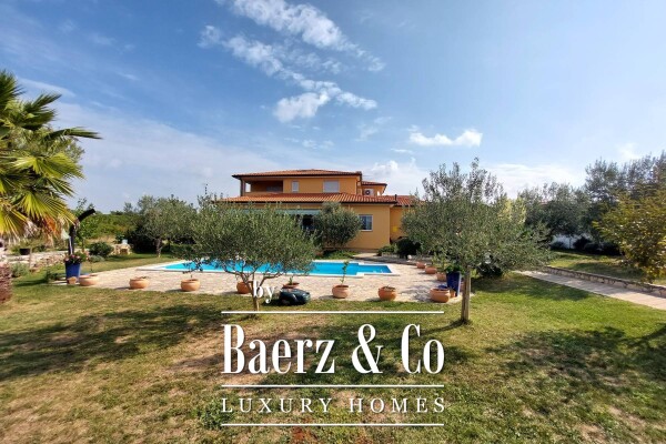 photo 3 Galižana, house with a beautiful garden and swimming pool