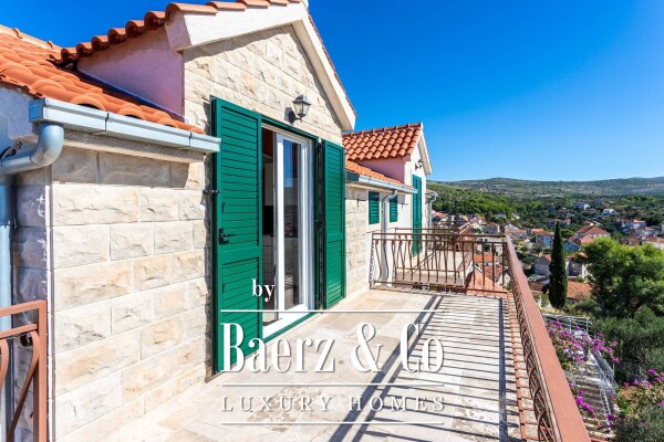 photo 6 Brač, Milna, charming house with sea view, NKP 373 m2
