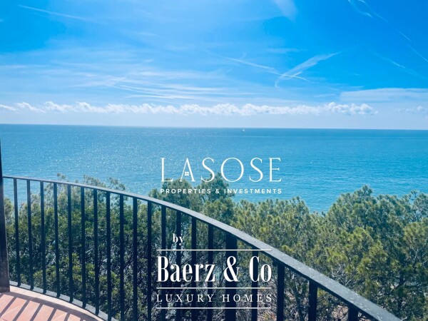 photo 6 Sitges, Montgavina