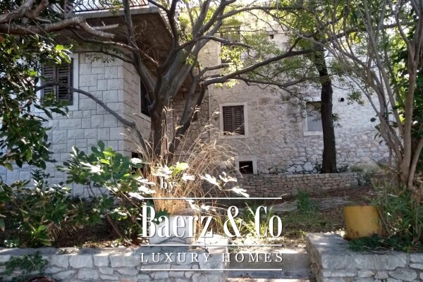 photo 5 Island of Brač, Sutivan - stone house on the beach