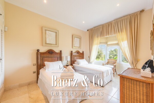 photo 26 Beautiful luxury home in San Roque, San Roque Club