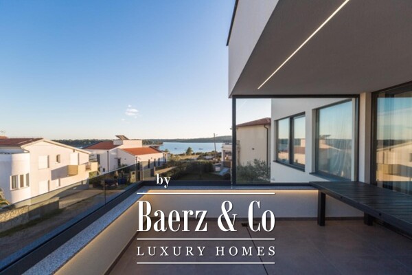 photo 33 Medulin, immaculate luxury villa NKP 400 m2 with pool, 300 m from the beach