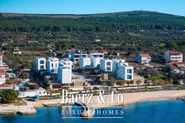 photo 11 Turanj, villas Turris, beautiful semi-detached villa with garden and swimming pool