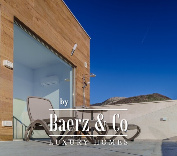 photo 5 House in Tivat under Construction