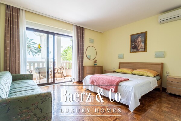 photo 14 Zaostrog, apartment house first row to the sea