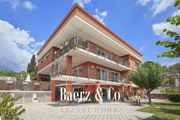 photo 1 Luxury House in Castelldefels: Exclusivity and Comfort Just Minutes from the Beach