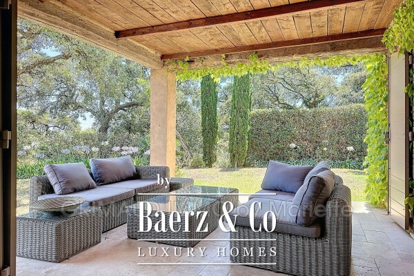 photo 14 Charming Property with Panoramic View of Grimaud Castle – La