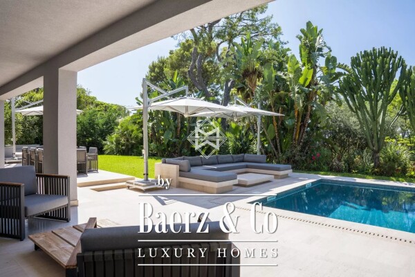 photo 5 Contemporary Villa with Sea View in St Jean Cap Ferrat