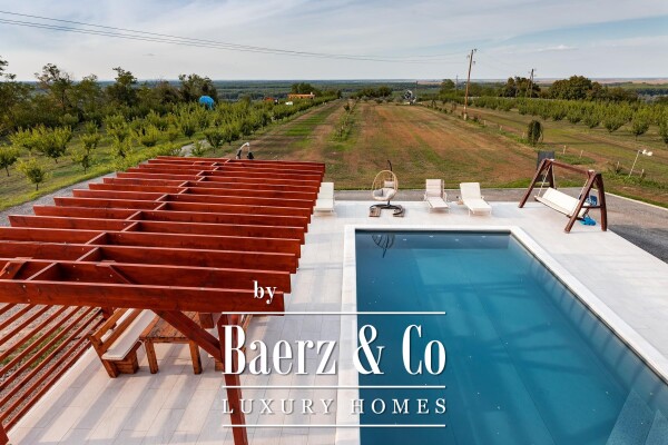 photo 5 Aljmaš, villa with three swimming pools and a view of the Danube, 25104 m2 garden