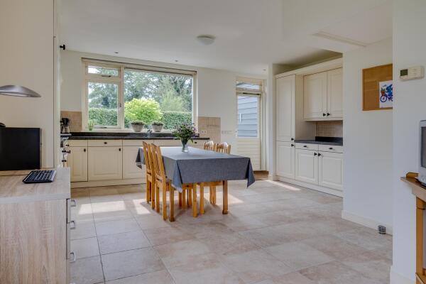 photo 10 Nieuw-Loosdrechtsedijk 77