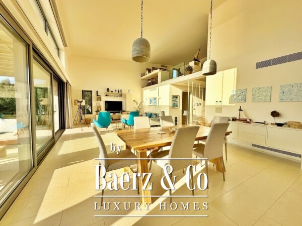 photo 9 (For Sale) Residential Villa || Messinia/Pylos - 292 Sq.m, 4 Bedrooms, 1.950.000€