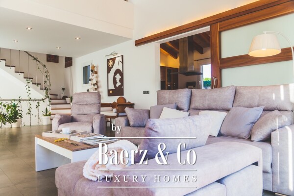 photo 7 EXCEPTIONAL VILLA IN ONE OF THE BEST RESIDENTIAL AREAS JUST 1 KM FROM CIUTADELLA DE MENORCA