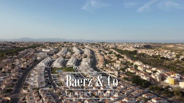 photo 9 Beautiful luxury home in San Fulgencio