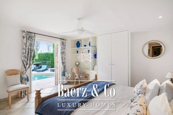 photo 11 Elegant Mediterranean Villa with Dominant Sea View in Le Trayas