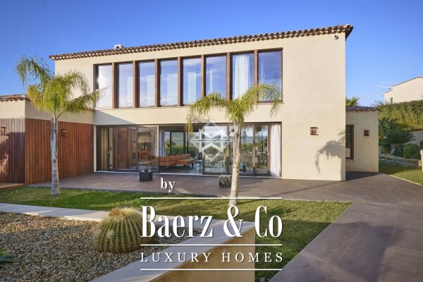 photo 4 Property with panoramic sea view