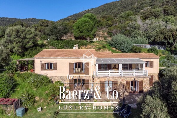 photo 2 Villa in Harmony with Nature - Le Lavandou