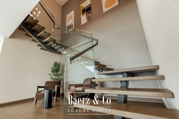 photo 17 Luxurious Three Bedroom Apartment with a Seaview