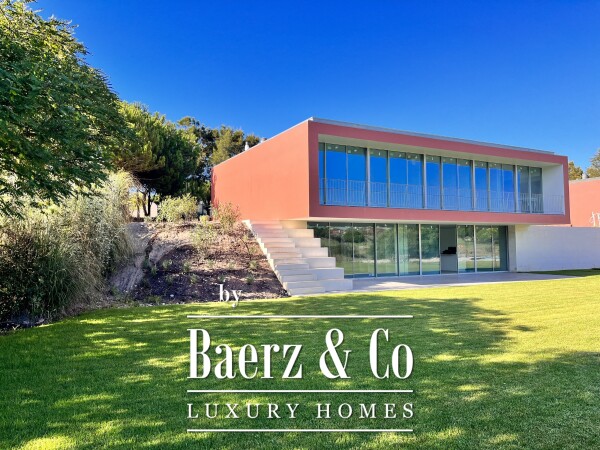 photo 1 Detached villa with 4 bedrooms in Bom Sucesso Resort, garden and pool 7 minutes from Óbidos Lagoon and the beaches of Oeste