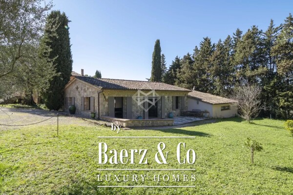 photo 5 charming villa on exceptional garden