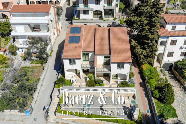 photo 2 Murter, Slanica, a beautiful house first row to the sea, 253,16 m²