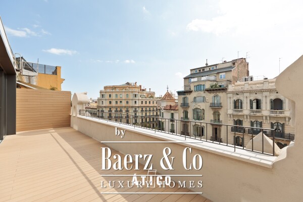 photo 1 Penthouse for sale in Eixample Dret