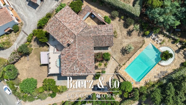 photo 15 Sale Villa exceptional sea view swimming pool double garage garden- 5 Rooms 250 m2 - Saint-Aygulf