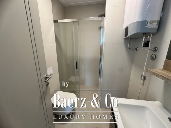 photo 13 Spacious Apartment in Budva next to the Beach