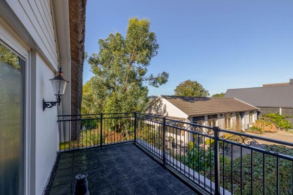 photo 37 Provincialeweg Oost 64