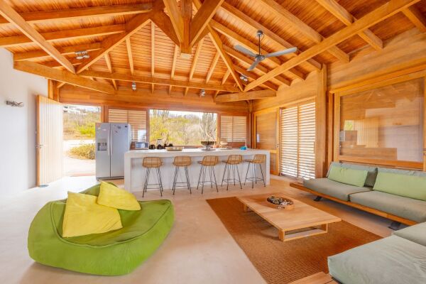 photo 9 Crown West 206