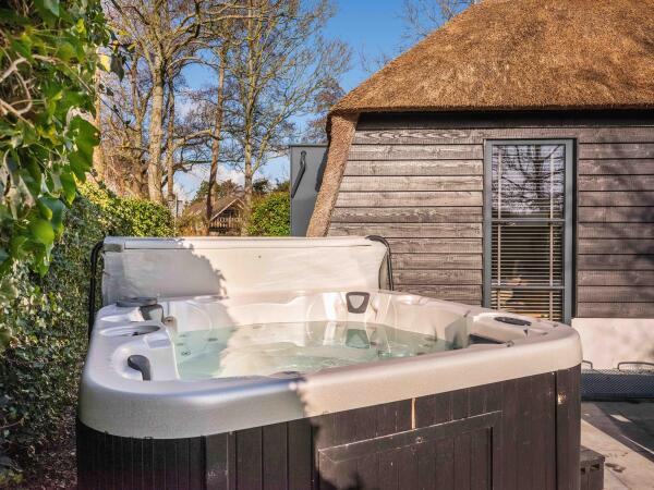 photo 24 Burgemeester Peecklaan 8 001