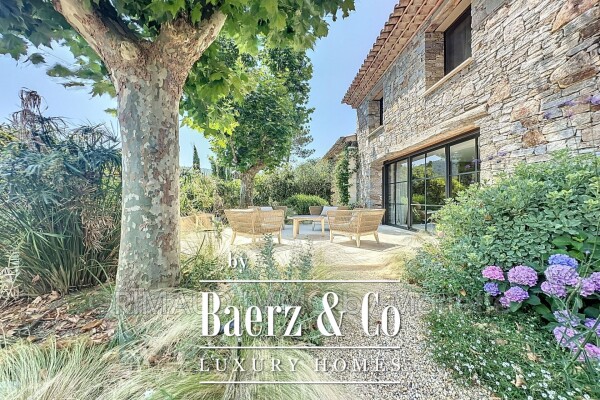 photo 1 beautiful contemporary villa with superb amenities and beaut