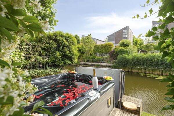 photo 69 Van Vredenburchlaan 71