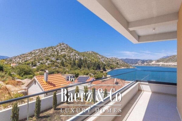 photo 5 Ploče, Rogotin, urban villa with pool and sea view