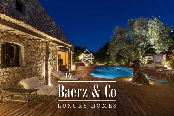 photo 3 Charming villa in a private Estate