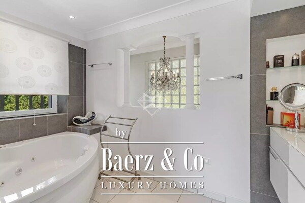 photo 14 High-end property in the heart of Cavalaire-sur-Mer