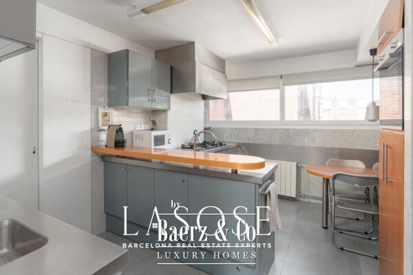 photo 30 Barcelona, Les Tres Torres