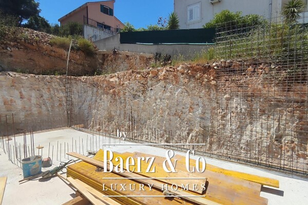 photo 6 Brač, Sutivan – villa with two residential units in the 3rd row from the sea