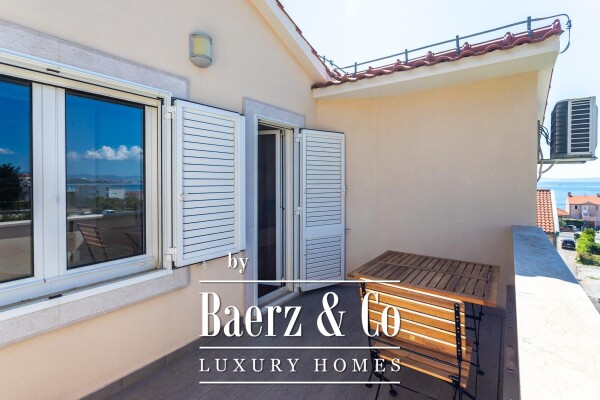 photo 9 Podstrana, house with three units and garage - near the sea