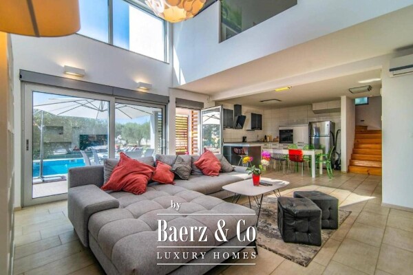 photo 1 Istria, Vodnjan, luxury villa with beautiful views and heated pool