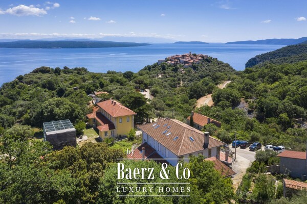 photo 1 Cres, Beli, investment opportunity, guesthouse with 13 rooms, owner’s apartment, 14 bathrooms